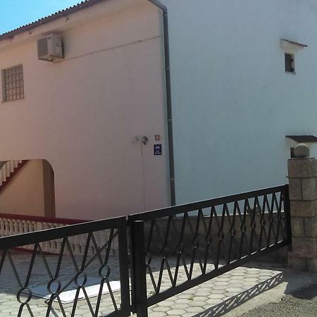 Guesthouse Bili Karlobag Exterior foto